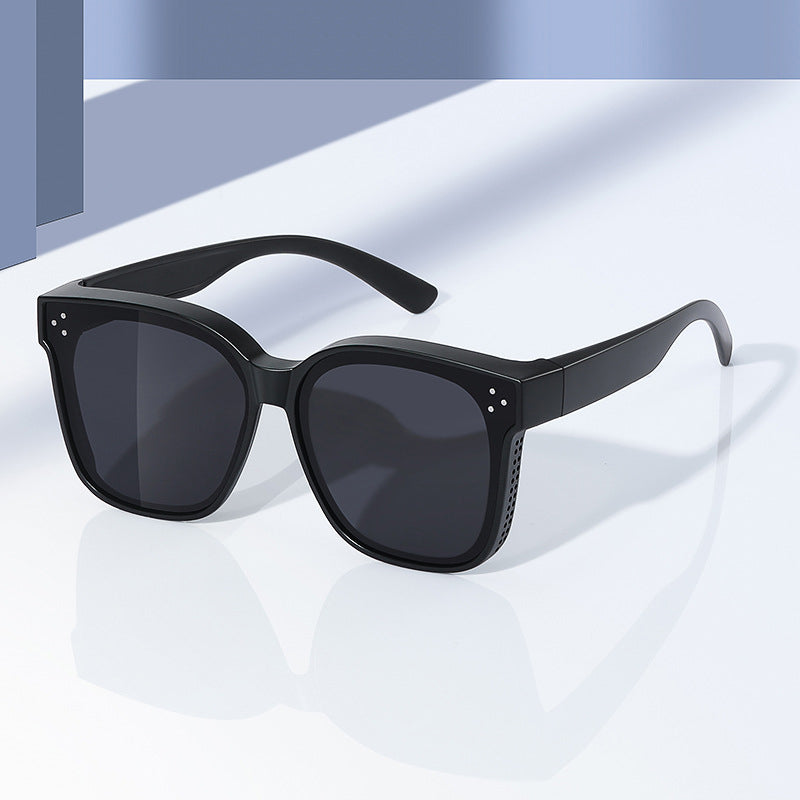 Universal models of myopic sunglasses