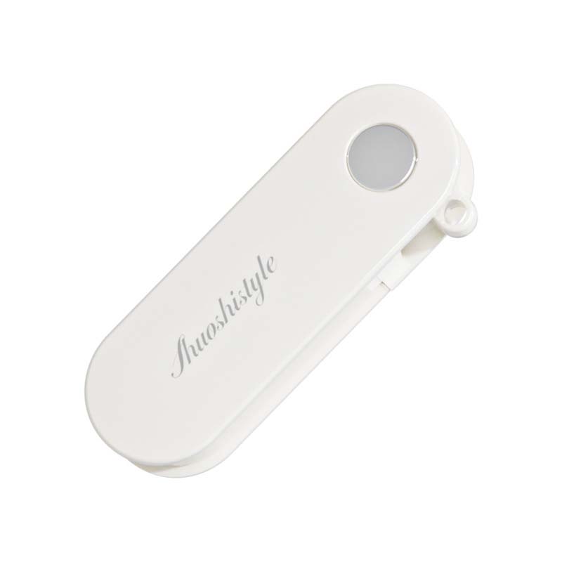 Mini portable folding peeler