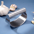 Manual Garlic Press made of Stainless Steel