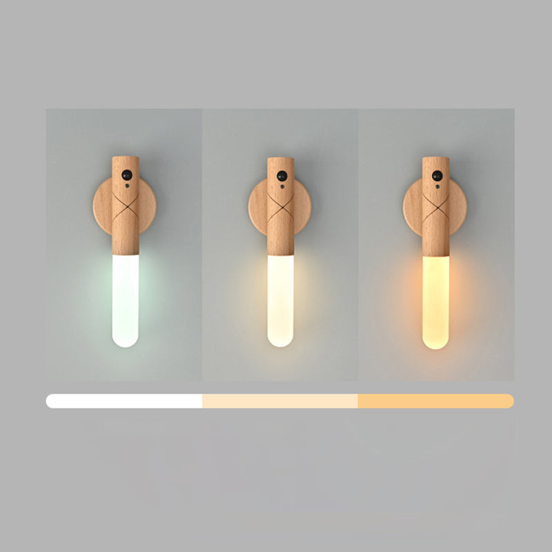Intelligent nightstand lamp with sensor