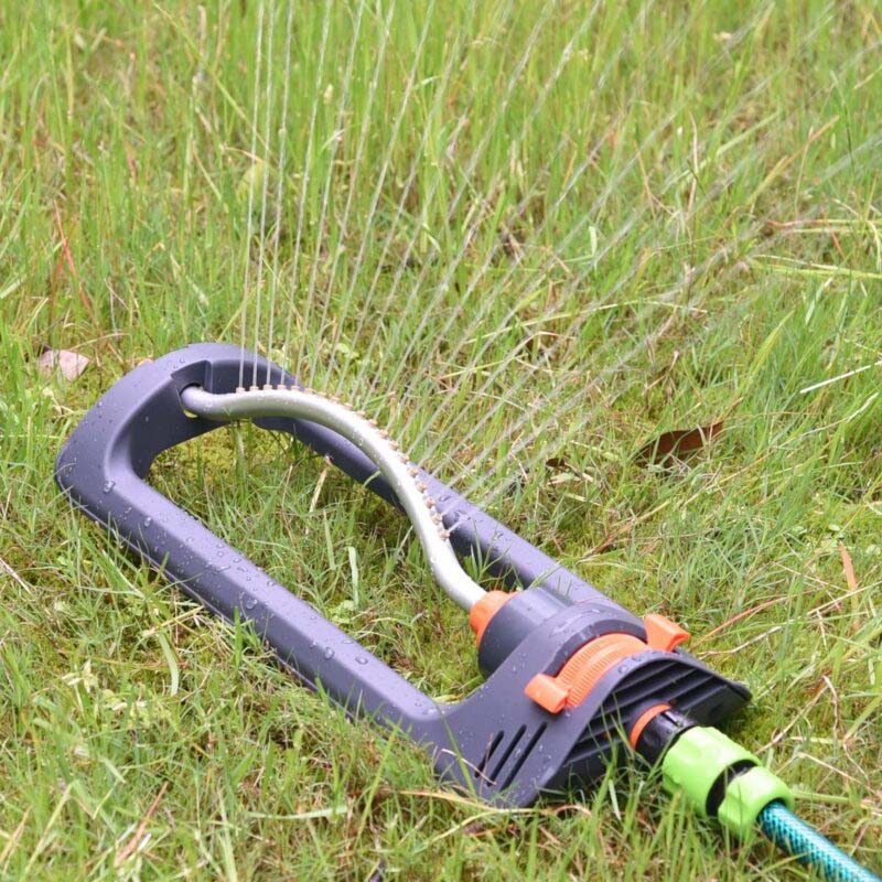 Oscillating Grass Sprinkler