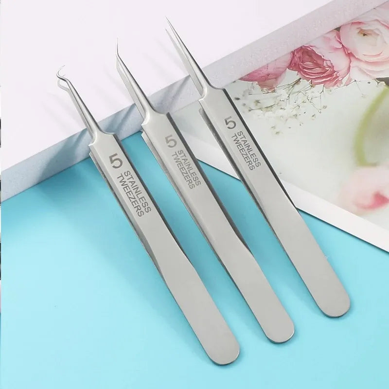 Tweezer for Removing Blackheads on the Face
