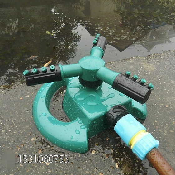 Adjustable Garden Sprinkler – Efficient Lawn Watering with 360° Spray Function