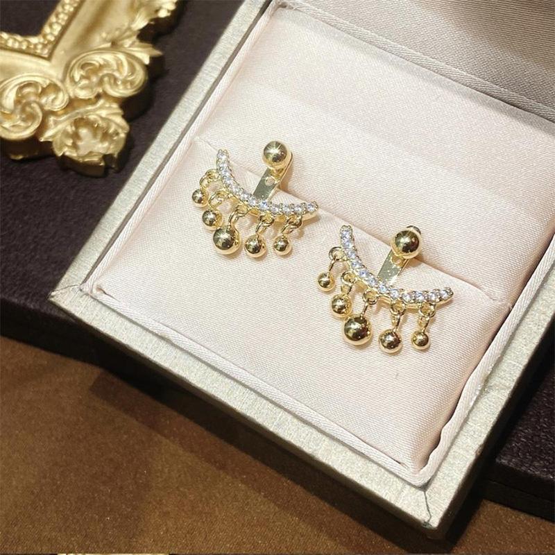 Geometric Meniscus Earrings made of Rhinestones and Pearls