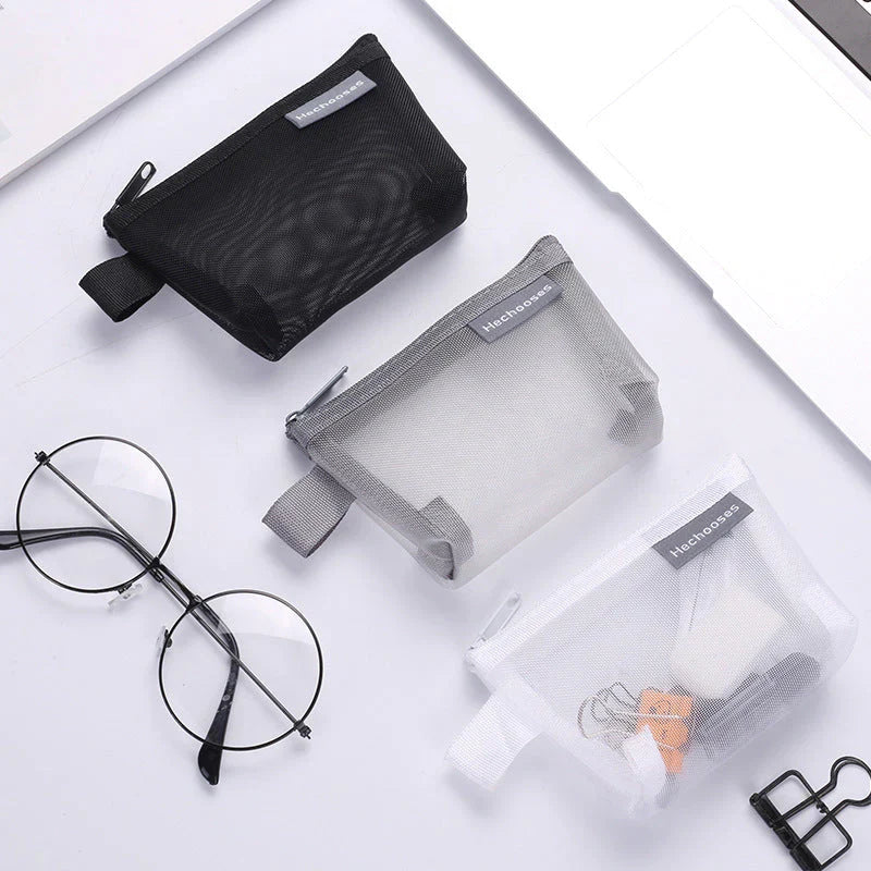Portable mesh storage bag