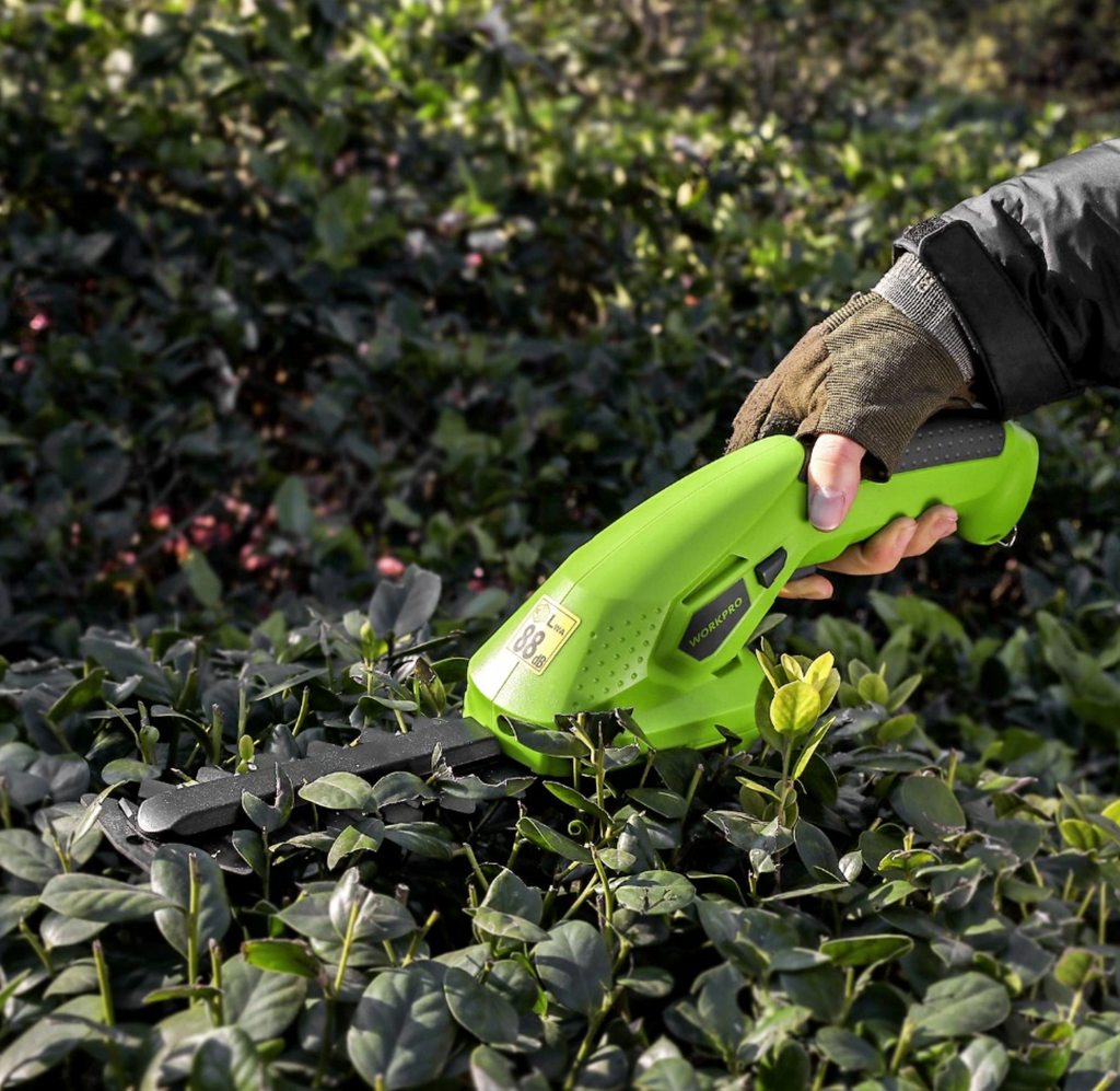 WorkPro Electric Hedge Trimmer | Efficient & Fast Pruning and Trimming!