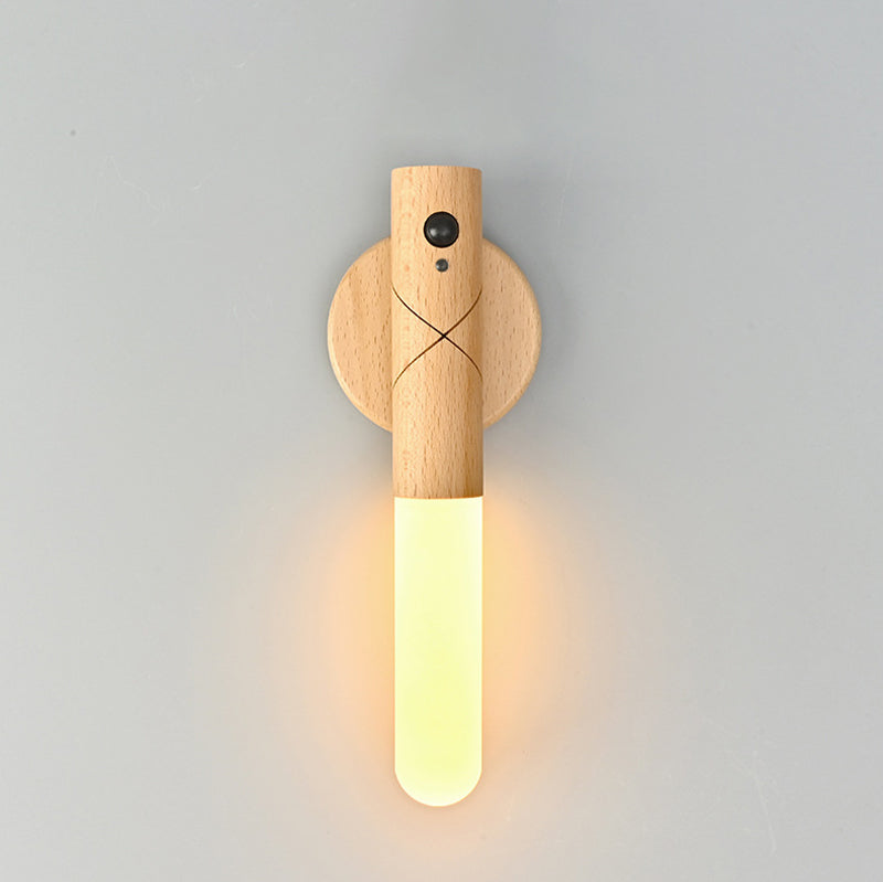 Intelligent nightstand lamp with sensor