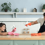 Rechargeable electric cleaning brush Saker