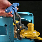 Pressure reduction valve key for gas tank