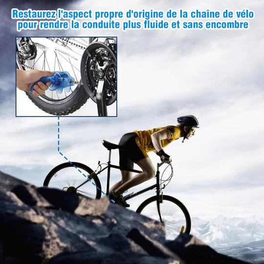 Tool for cleaning the bicycle chain