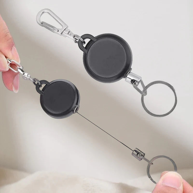 Retractable keychain with high load capacity