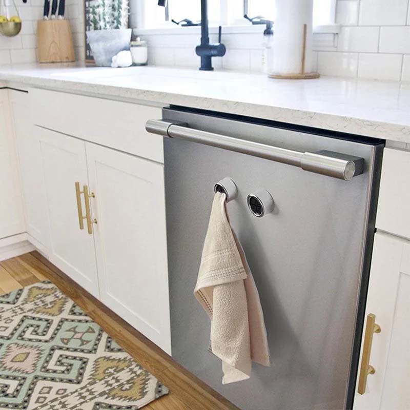 Round self-adhesive towel hooks for the kitchen