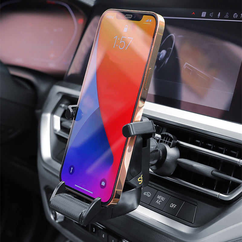 Racing seat with seatbelt