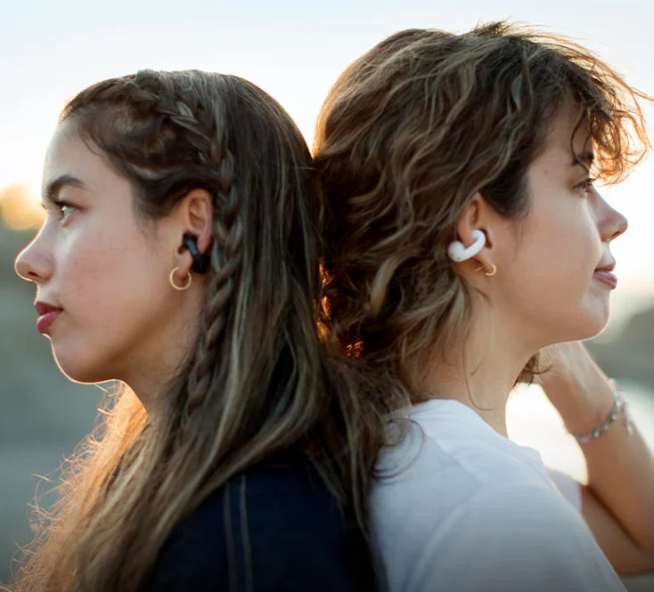 Bone conduction headphones with clip for the ear, wireless