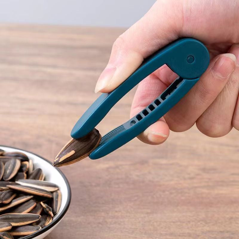 Peanut Seed Peel Plastic Peanut Clip