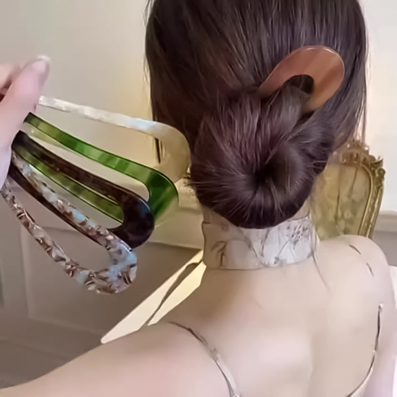 PinTwist Sleek Hair Styling