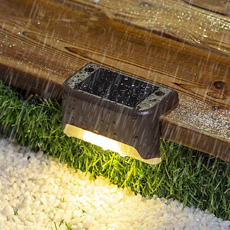Waterproof Stair Solar Lights for Outdoors (4 pieces)