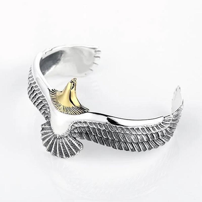 Bracelet in the shape of the special eagle