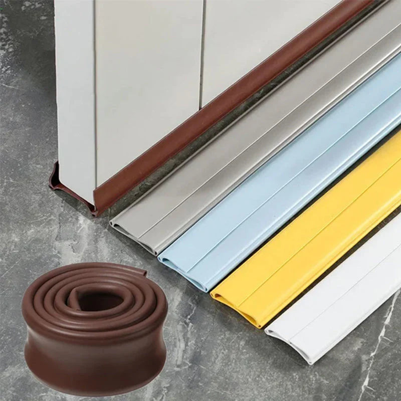 Sealing strip for the bottom of the door