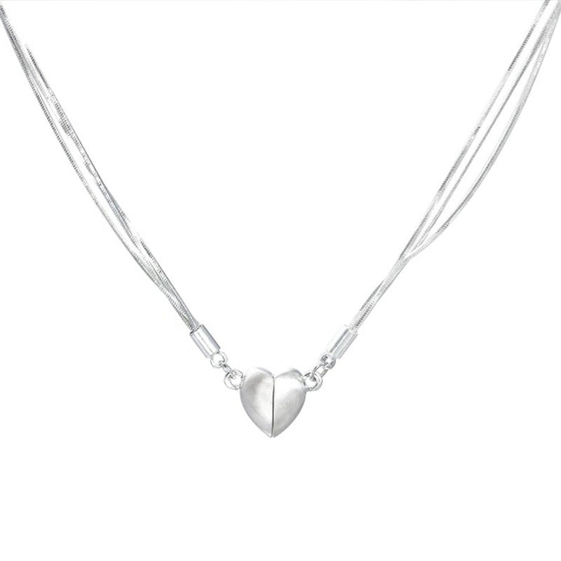 Necklace with magnetic heart pendant