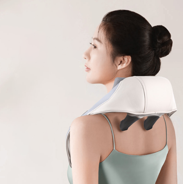 Massage devices for neck and shoulder with heat
