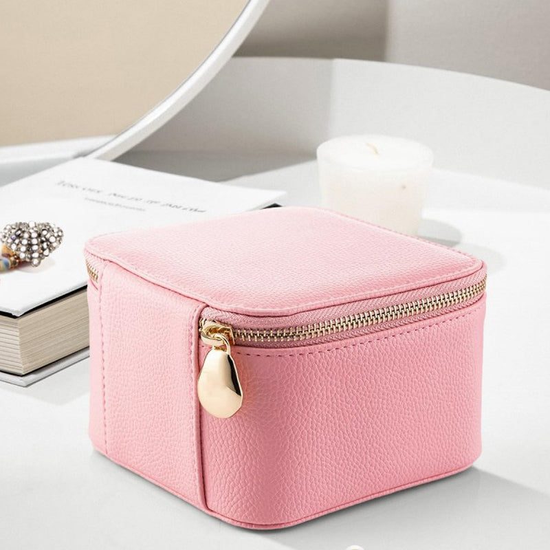 Leather jewelry box for travel