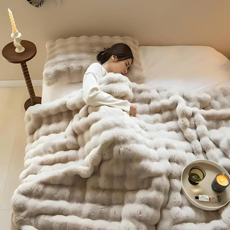 Faux Fur Fleece Throw Blanket