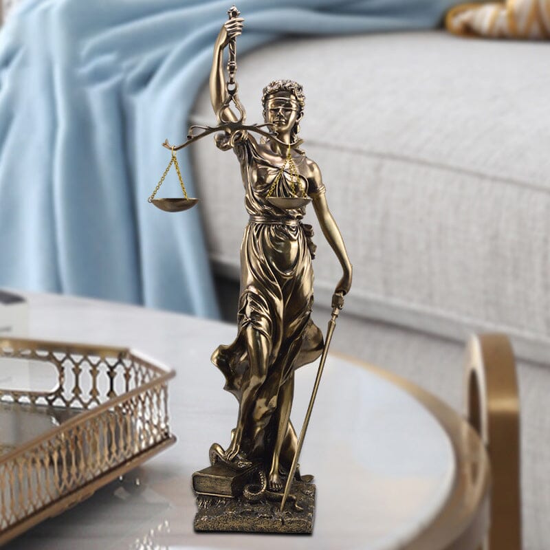 Decoration statue of the goddess of justice