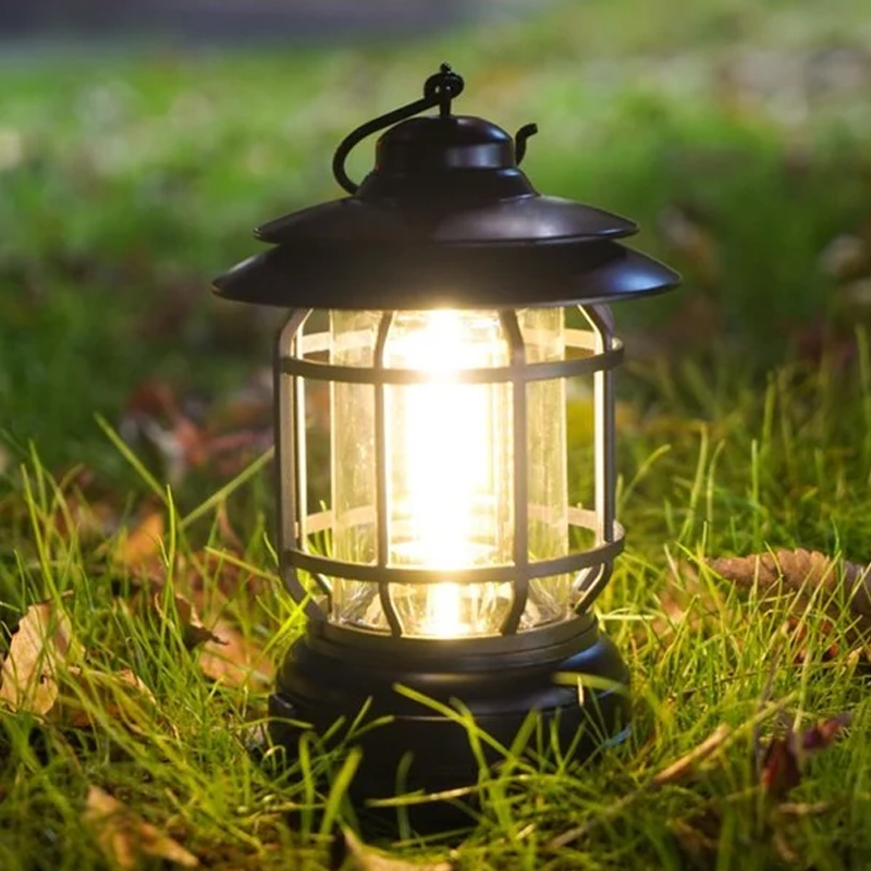 Portable multifunctional outdoor camping lamp