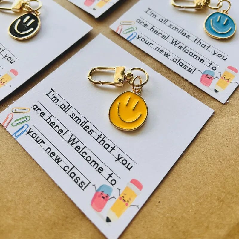 Gifts for the first day of school for students/Welcome to your new class