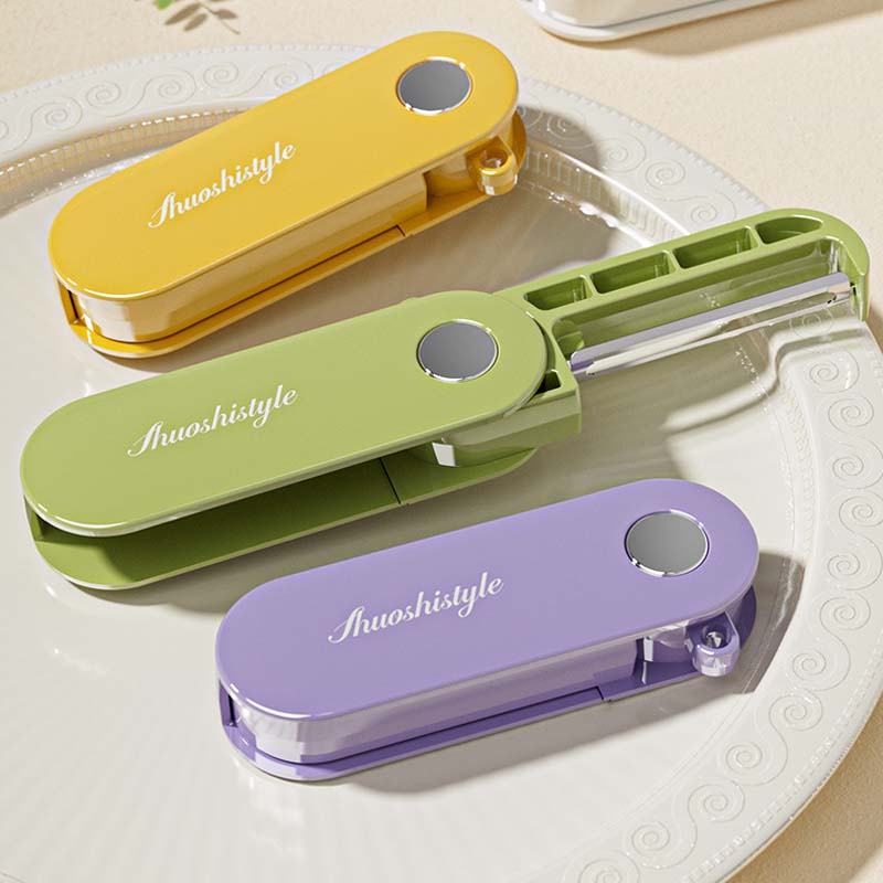 Mini portable folding peeler