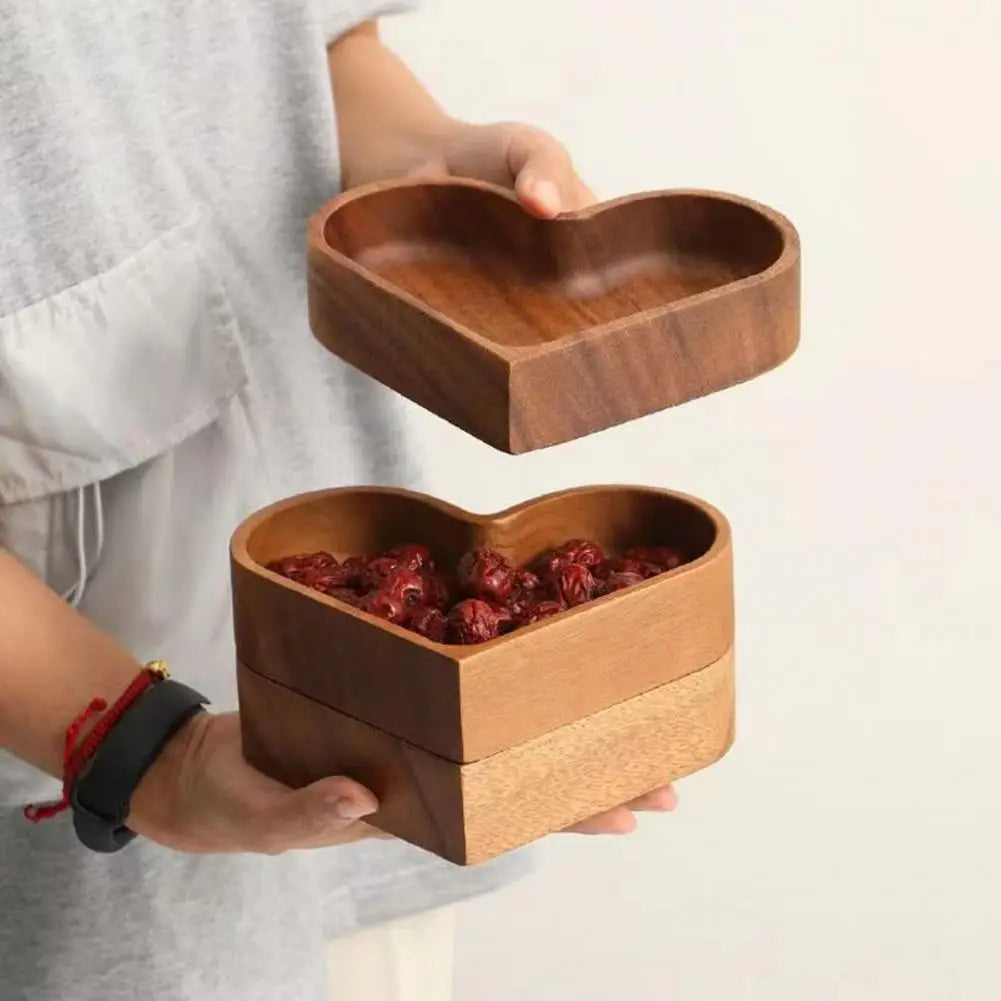 Wooden serving bowls – a combination of functionality and aesthetics
