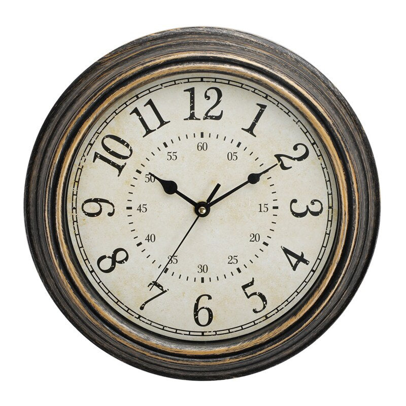 Vintage Retro Wall Clock with Wood Look – Timeless Design