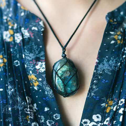 Dragonheart Labradorite Necklace – Mystical and Energizing Jewelry for Personal Power