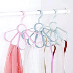 PETAL SHAPE CREATIVE SCARF HANGERS 