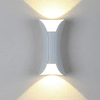 Weatherproof wall light with IP65 protection