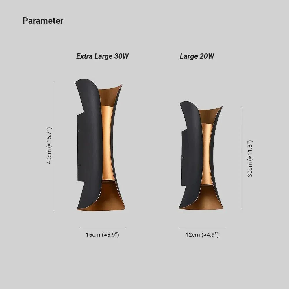 Weatherproof wall light with IP65 protection