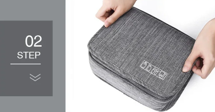 Hanging toiletry bag for men