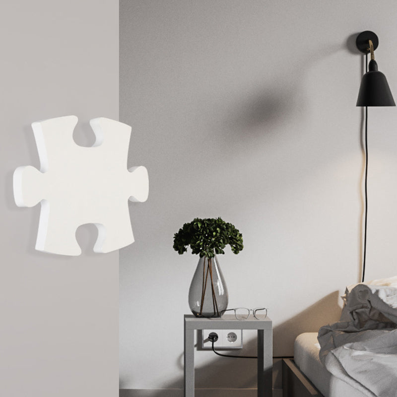 Jigsaw Wall Lamp Modern Acrylic Black/White LED Wall Light in Warm/White Light for Living Room