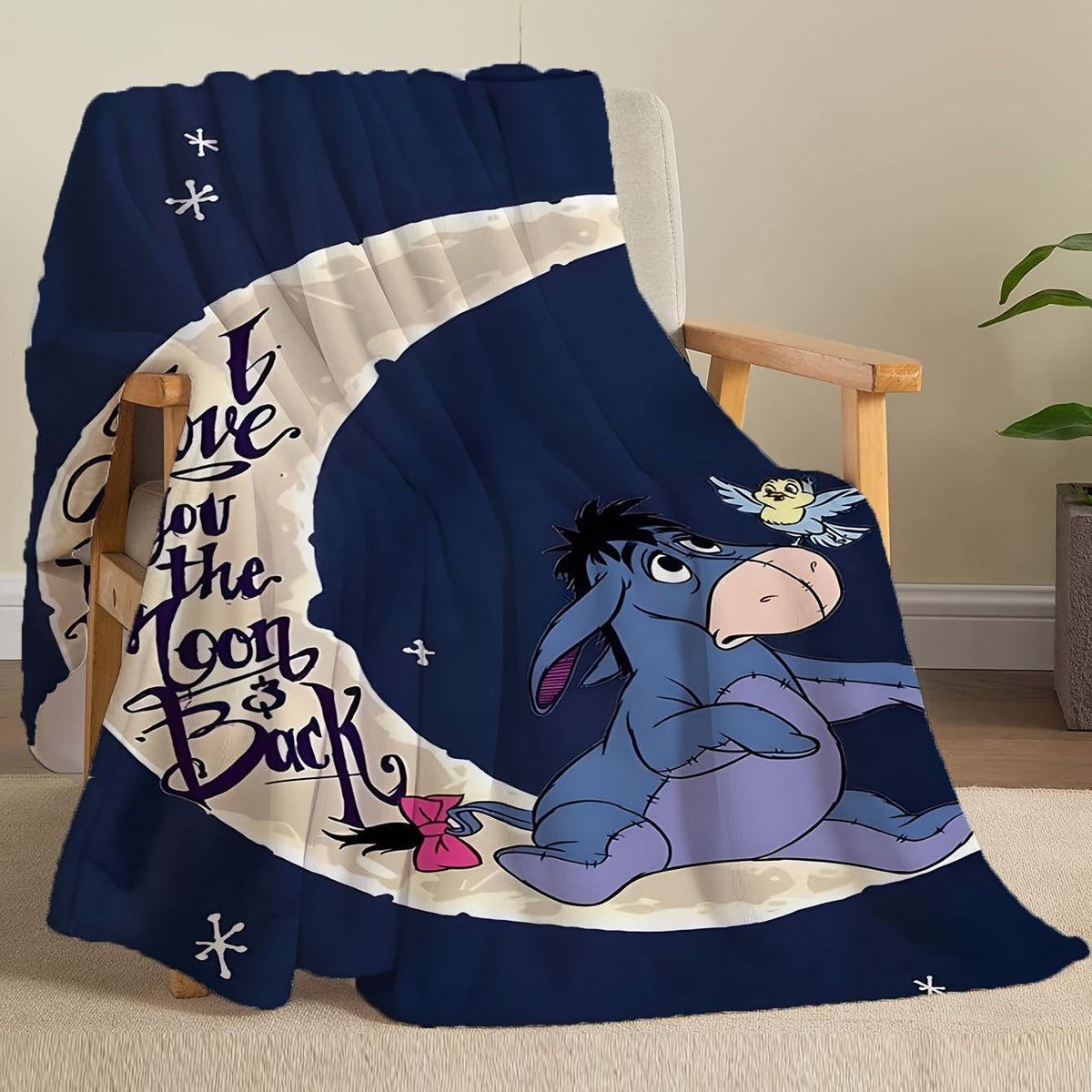 Soft fleece blanket with Eeyore design - Available in multiple sizes for all seasons