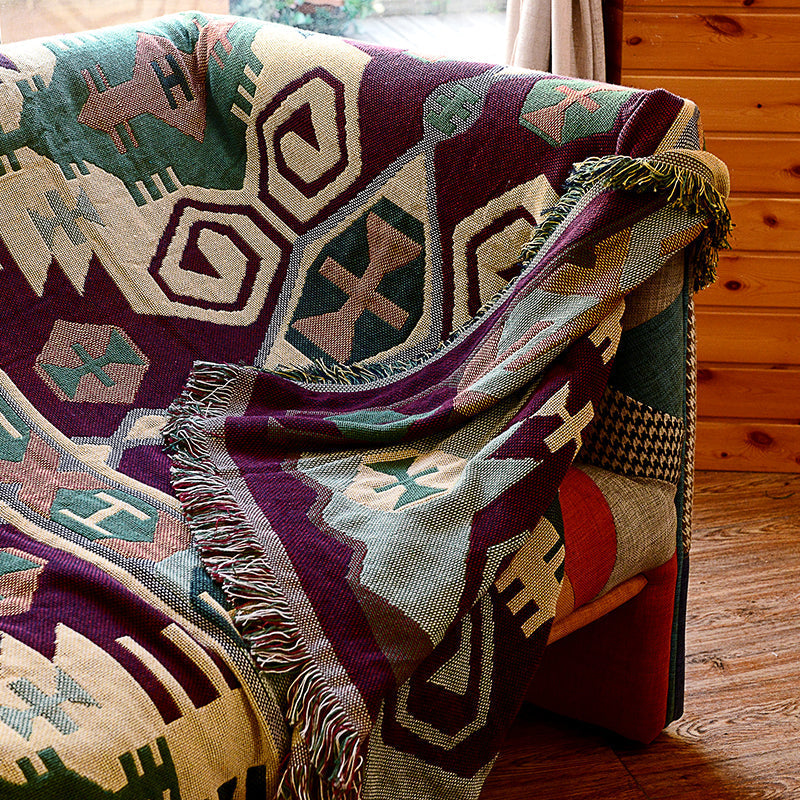 Retro Country Style Carpet Green Geometric Woven Carpet Pet Friendly Carpet for the Living Room