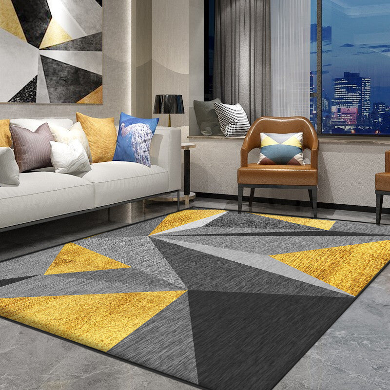 Nice 3D Effect Triangle Rug Multicolor Contemporary Rug Polypropylene Machine Washable Pet Friendly Non-Slip Rug for Home