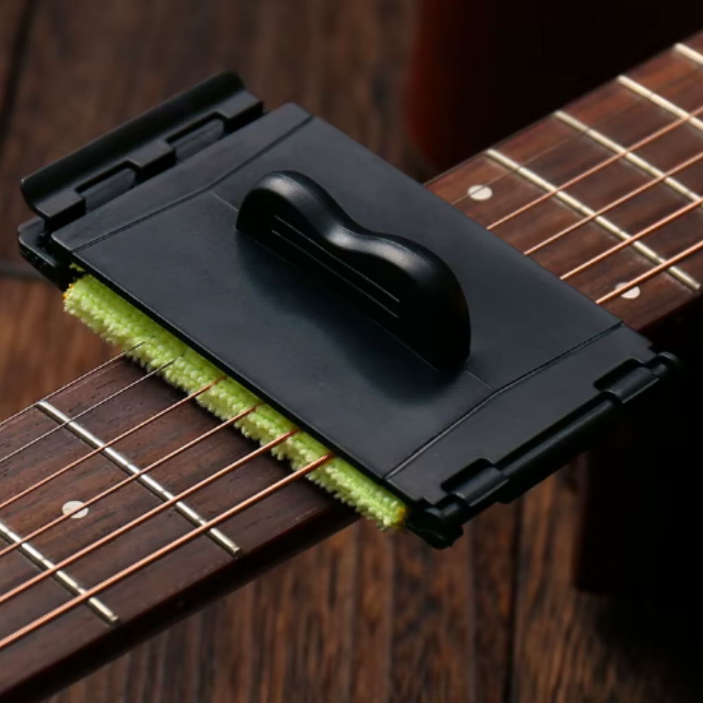 3-in-1 Guitar Fretboard & String Cleaning Tool