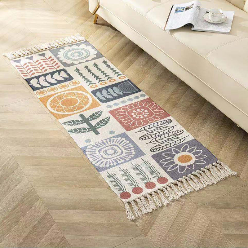 Classic geometric printed rug Multicolored cotton blend rug easy to maintain washable rug with fringes for the bedroom