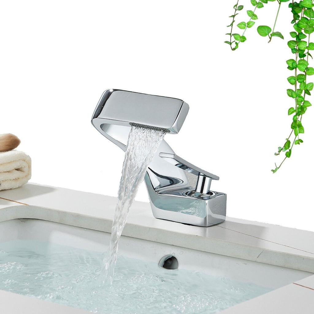 AquaArc Modern Kitchen Faucet