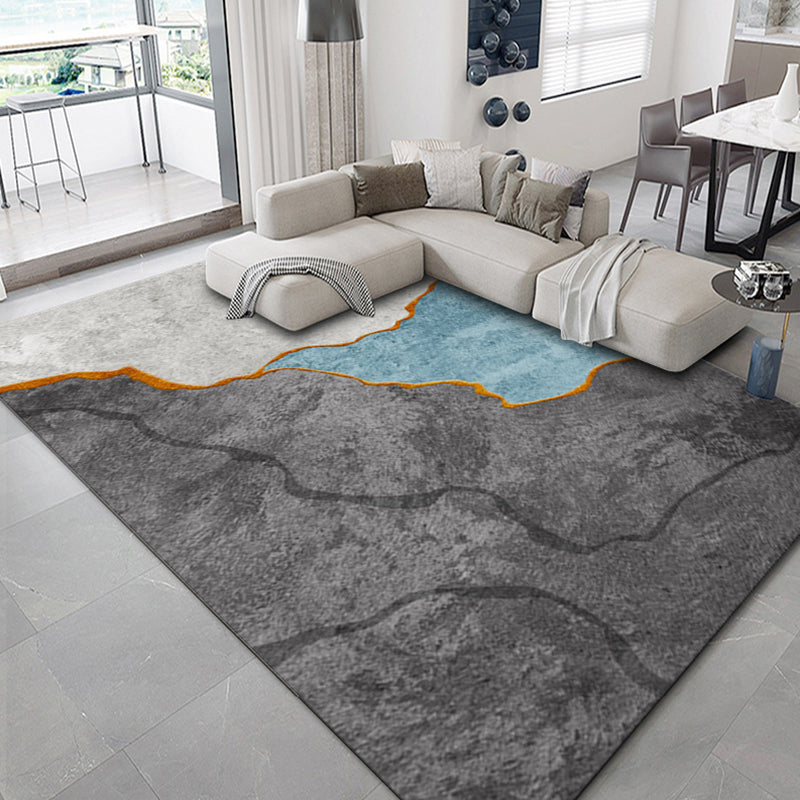 Luxurious geometric print carpet Multicolored synthetic carpet with non-slip backing pet-friendly carpet for the living room