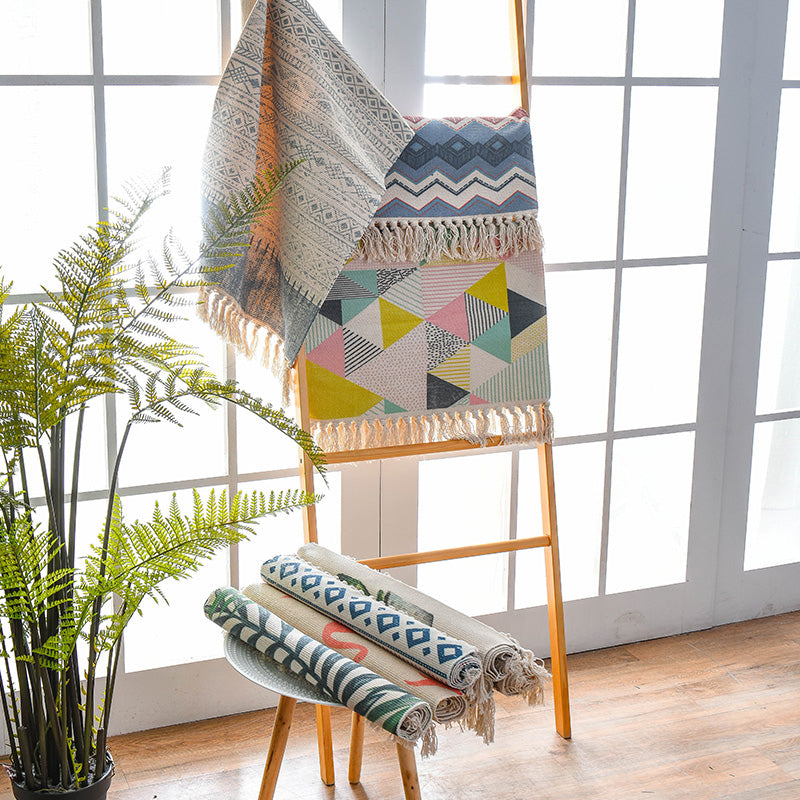 Western Bedroom Rug Multicolored Geometric Print Rug Polyester Handwoven Pet-Friendly Area Rug with Fringes