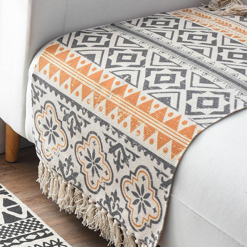 Western Bedroom Rug Multicolored Geometric Print Rug Polyester Handwoven Pet-Friendly Area Rug with Fringes