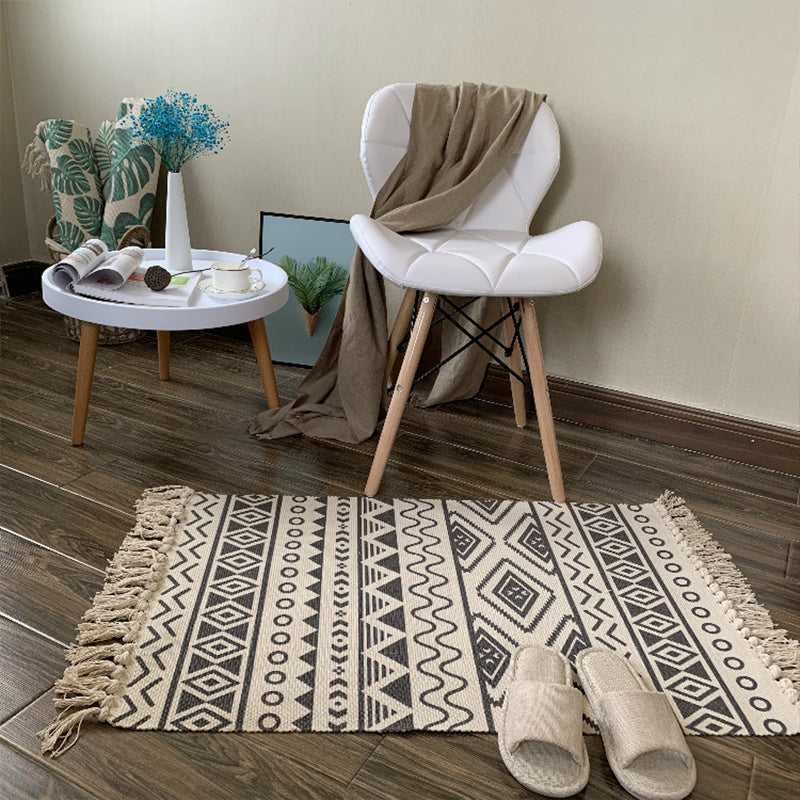 Casual Multicolored Western Rug Cotton Blend Geometric Light Rug Machine Washable Woven Rug with Fringes for Living Room