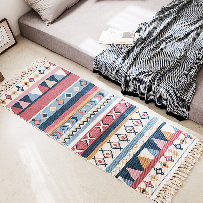 Modern Bedroom Rug Multicolored Geometric Pattern Rug Made of Cotton Pet Friendly Machine Washable Indoor Rug